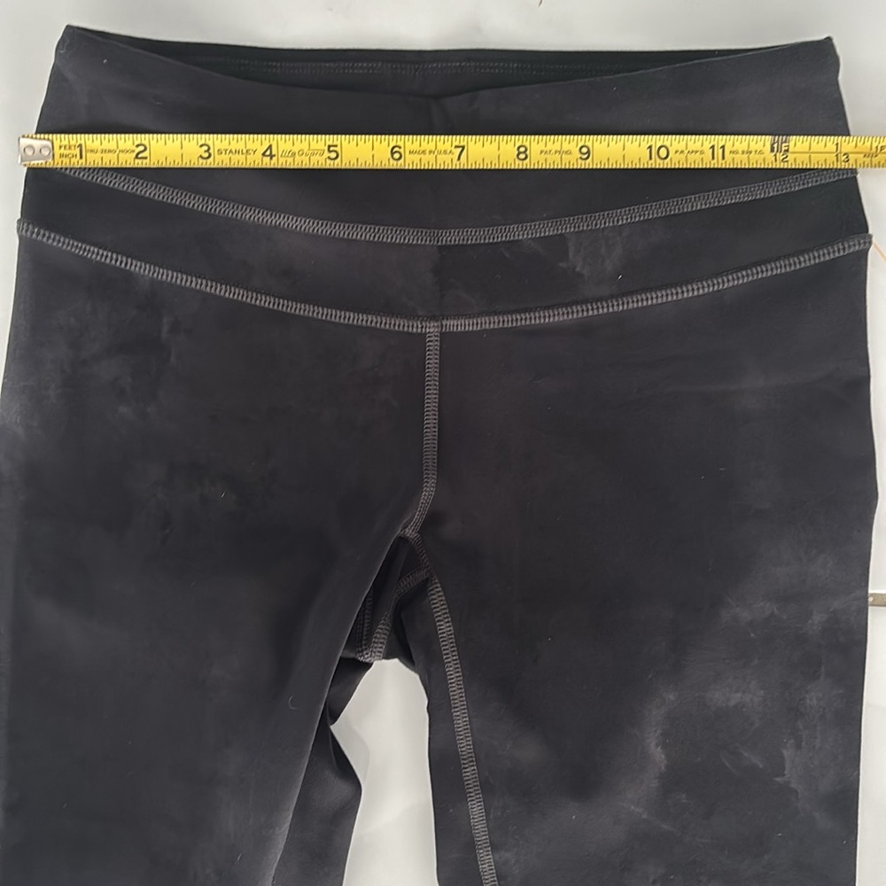 Lucy Studio Hatha Capri Leggings View 6